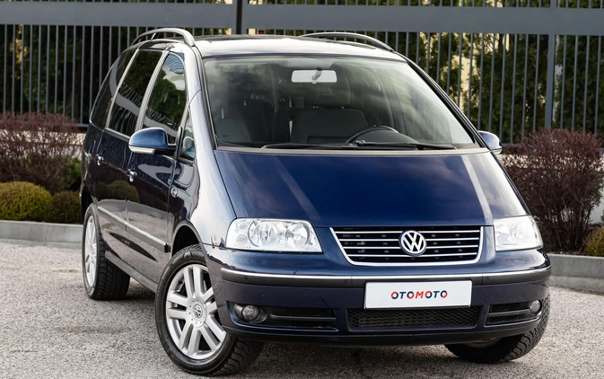 Volkswagen Sharan cena 26900 przebieg: 191000, rok produkcji 2008 z Radom małe 529